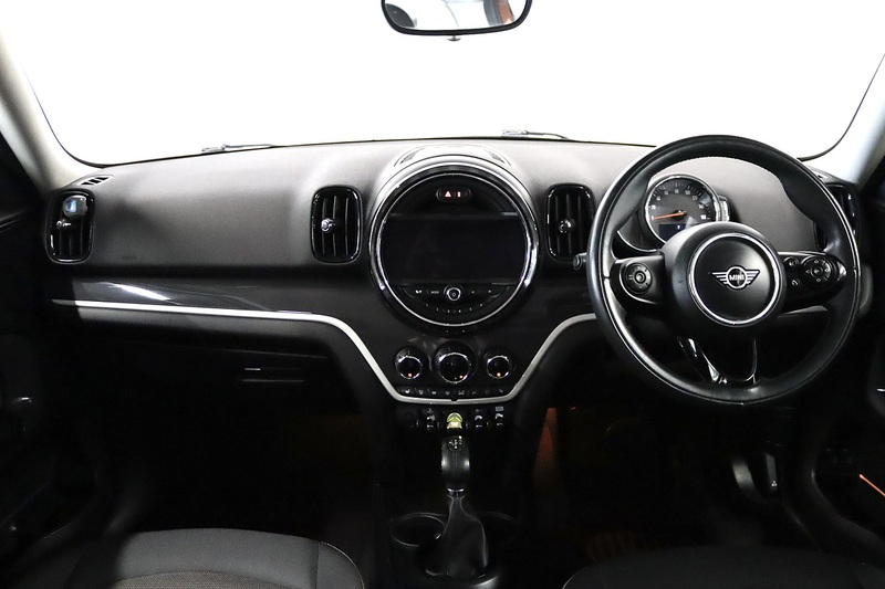 MINI Countryman Cooper SE Classic - U2281