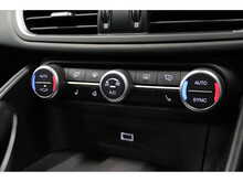 Alfa Romeo Giulia T Veloce 