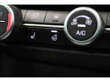 Alfa Romeo Giulia T Veloce 