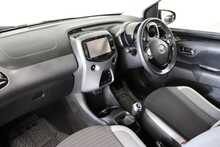 Toyota AYGO VVT-i x-plore 