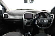 Toyota AYGO VVT-i x-plore 