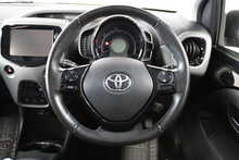 Toyota AYGO VVT-i x-plore 