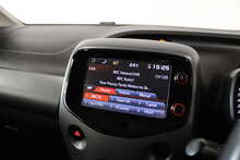 Toyota AYGO VVT-i x-plore 