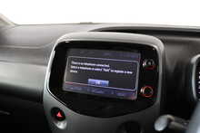 Toyota AYGO VVT-i x-plore 