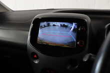 Toyota AYGO VVT-i x-plore 