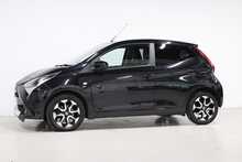 Toyota AYGO VVT-i x-plore 