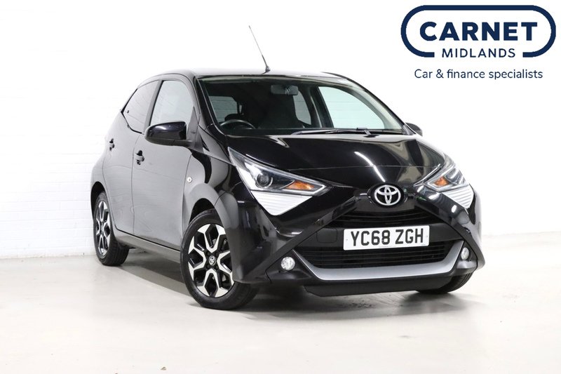Toyota 1.0 VVT-i x-plore Hatchback 5dr Petrol Manual Euro 6 (71 ps)
