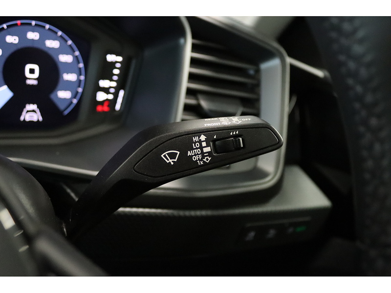 Audi 1.0 TFSI 25 Technik Sportback 5dr Petrol Manual Euro 6 (s/s) (95 ps)