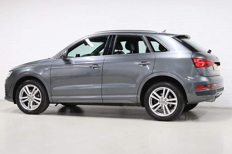 Audi Q3 TDI S line - U2386