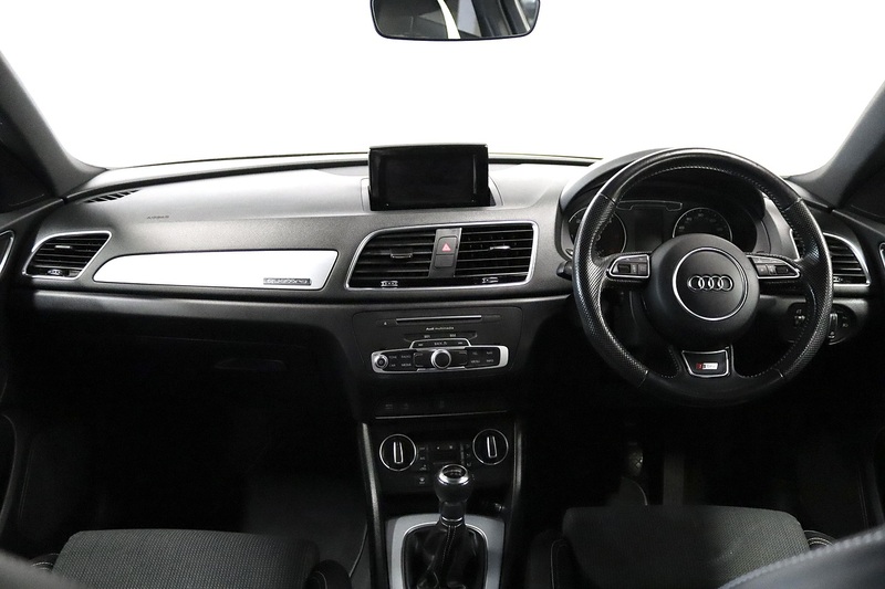 Audi Q3 TDI S line - U2386