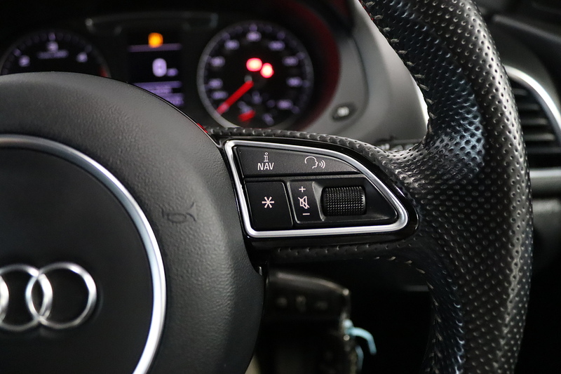 Audi Q3 TDI S line - U2386