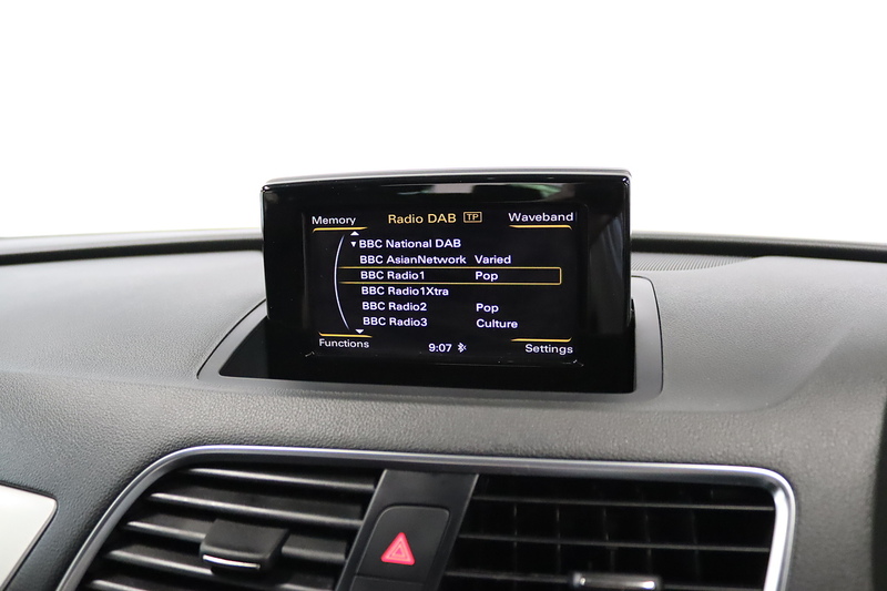 Audi Q3 TDI S line - U2386