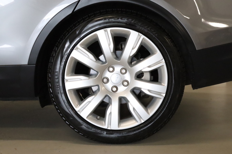 Land Rover Discovery SD4 HSE Luxury - U2397