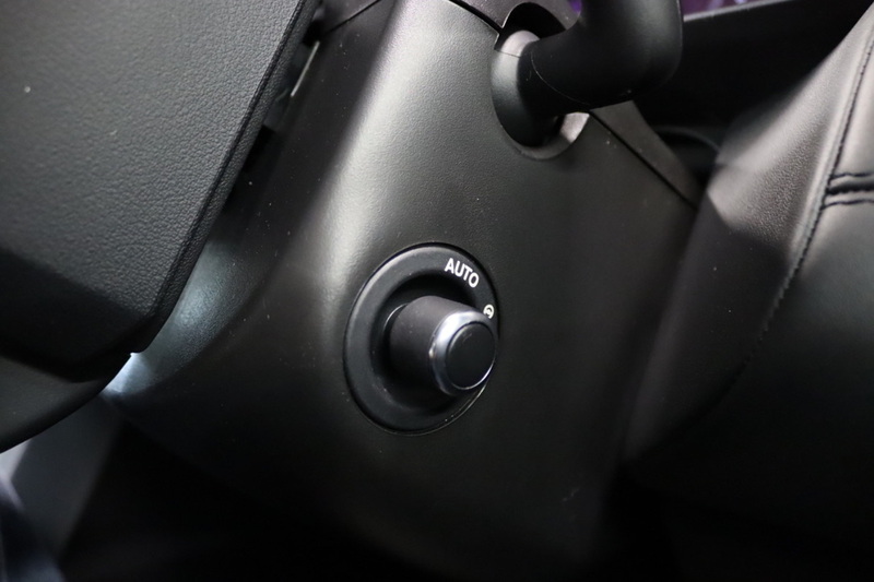 Land Rover Discovery SD4 HSE Luxury - U2397