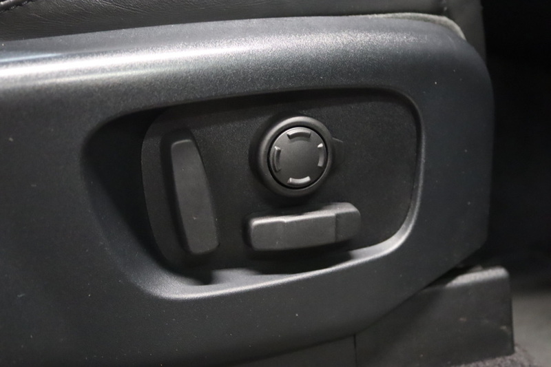 Land Rover Discovery SD4 HSE Luxury - U2397