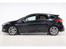 Ford Focus T EcoBoost ST-Line 