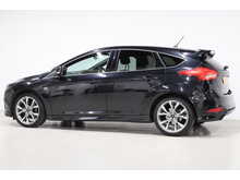 Ford Focus T EcoBoost ST-Line 