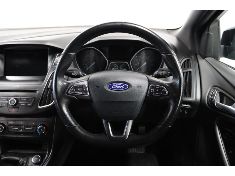 Ford 1.0T EcoBoost ST-Line Hatchback 5dr Petrol Manual Euro 6 (s/s) (140 ps)