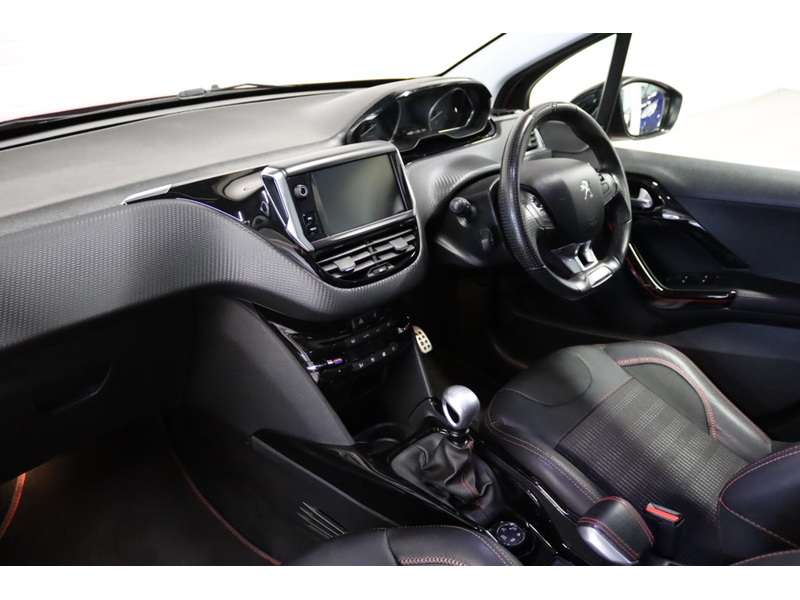 Peugeot 1.2 PureTech GPF GT Line SUV 5dr Petrol Manual Euro 6 (s/s) (110 ps)