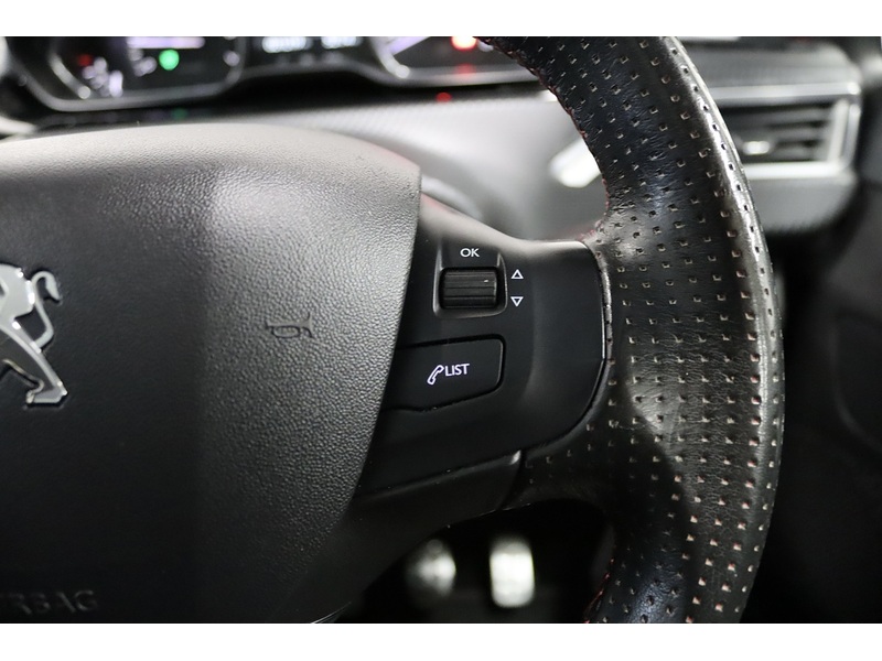 Peugeot 1.2 PureTech GPF GT Line SUV 5dr Petrol Manual Euro 6 (s/s) (110 ps)