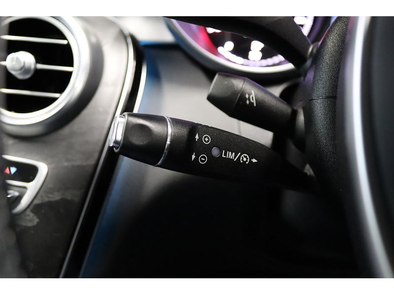 Mercedes-Benz 2.1 C250d AMG Line (Premium Plus) Saloon 4dr Diesel 7G-Tronic+ Euro 6 (s/s) (204 ps)