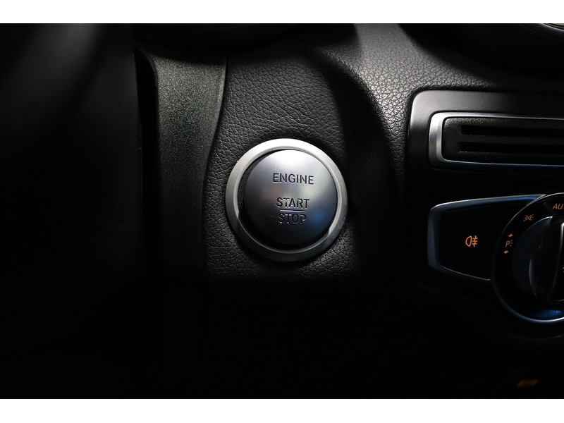 Mercedes-Benz 2.1 C250d AMG Line (Premium Plus) Saloon 4dr Diesel 7G-Tronic+ Euro 6 (s/s) (204 ps)