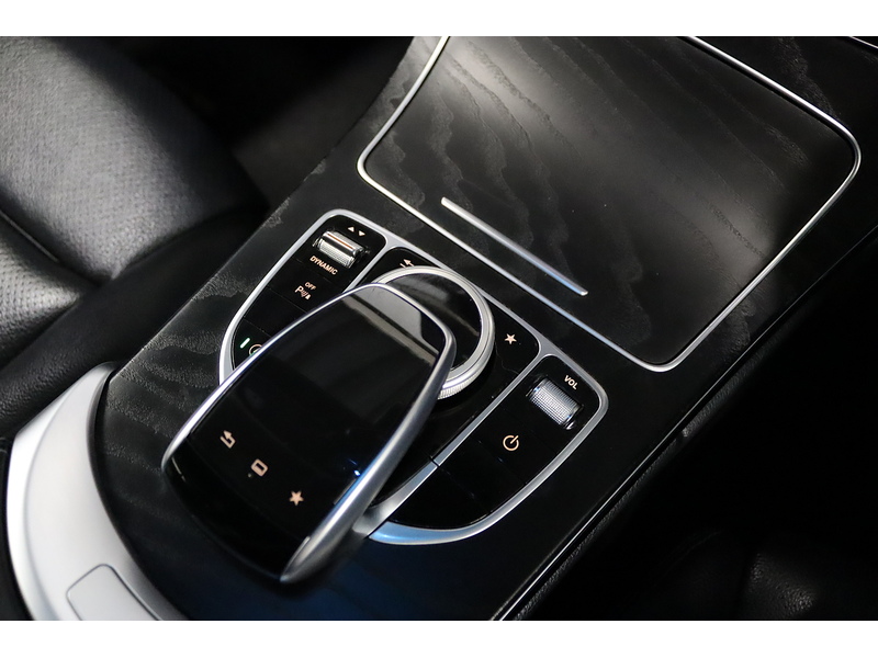 Mercedes-Benz 2.1 C250d AMG Line (Premium Plus) Saloon 4dr Diesel 7G-Tronic+ Euro 6 (s/s) (204 ps)