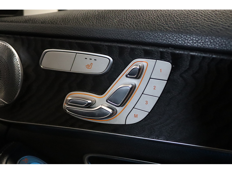 Mercedes-Benz 2.1 C250d AMG Line (Premium Plus) Saloon 4dr Diesel 7G-Tronic+ Euro 6 (s/s) (204 ps)