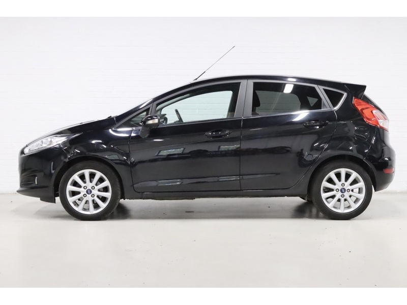 Ford 1.0T EcoBoost Titanium Hatchback 5dr Petrol Manual Euro 6 (s/s) (125 ps)