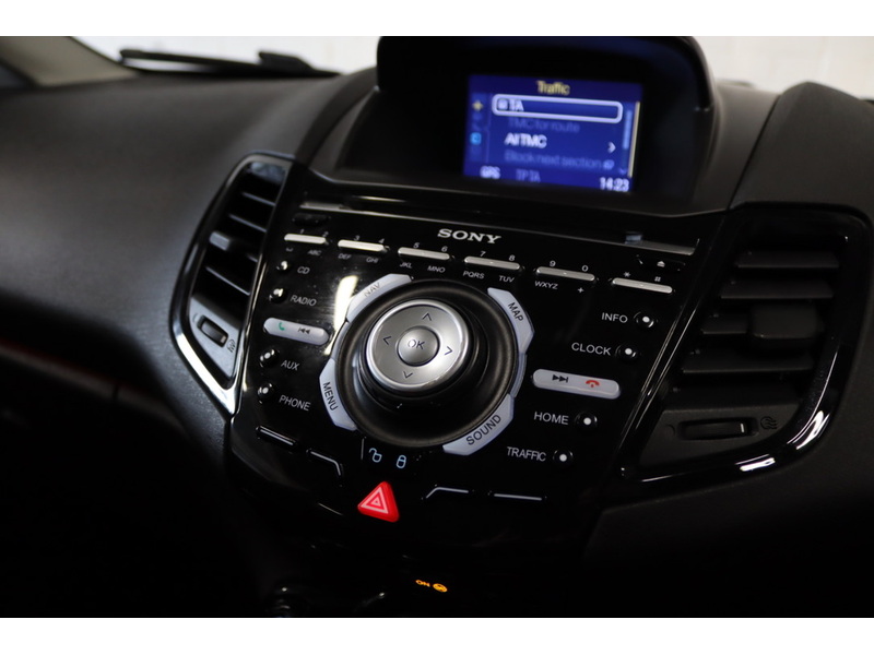 Ford 1.0T EcoBoost Titanium Hatchback 5dr Petrol Manual Euro 6 (s/s) (125 ps)