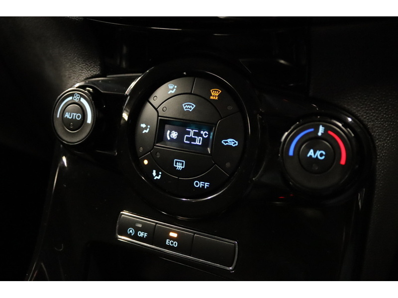 Ford 1.0T EcoBoost Titanium Hatchback 5dr Petrol Manual Euro 6 (s/s) (125 ps)