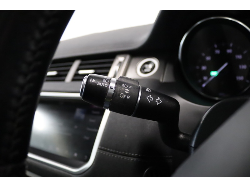 Land Rover 2.0 TD4 HSE Dynamic SUV 5dr Diesel Auto 4WD Euro 6 (s/s) (180 ps)