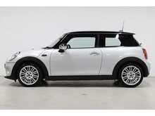 MINI Hatch Cooper 