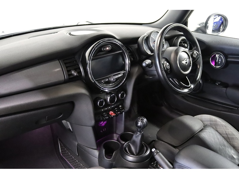 MINI 1.5 Cooper Hatchback 3dr Petrol Manual Euro 6 (s/s) (136 ps)