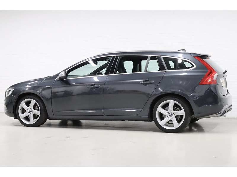 Volvo 1.6 D2 R-Design Lux Estate 5dr Diesel Manual Euro 5 (s/s) (115 ps)