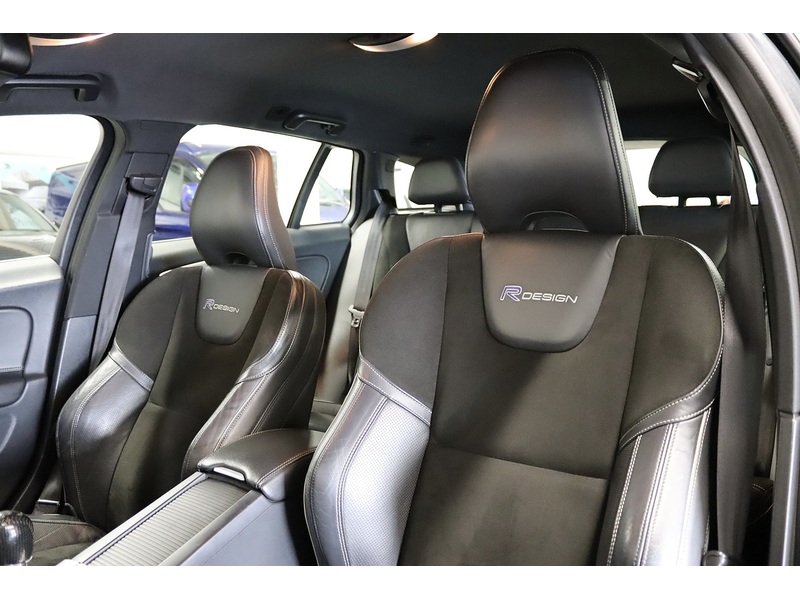 Volvo 1.6 D2 R-Design Lux Estate 5dr Diesel Manual Euro 5 (s/s) (115 ps)