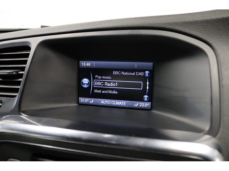 Volvo 1.6 D2 R-Design Lux Estate 5dr Diesel Manual Euro 5 (s/s) (115 ps)