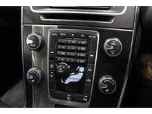 Volvo V60 D2 R-Design Lux 