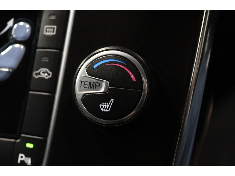 Volvo 1.6 D2 R-Design Lux Estate 5dr Diesel Manual Euro 5 (s/s) (115 ps)