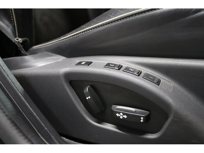 Volvo 1.6 D2 R-Design Lux Estate 5dr Diesel Manual Euro 5 (s/s) (115 ps)