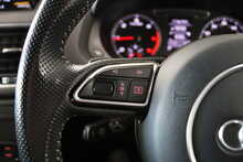 Audi Q3 TDI S line Edition 