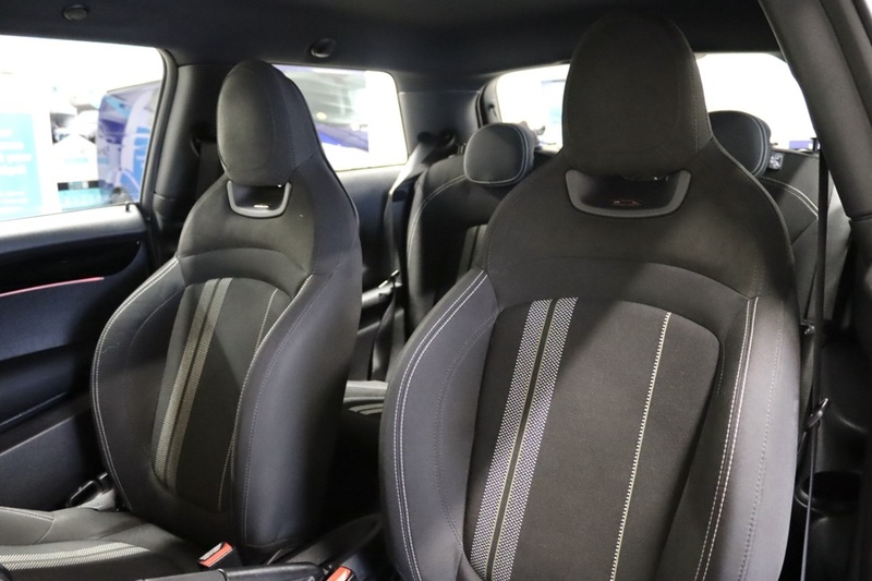 MINI Hatch Cooper Sport - U2510