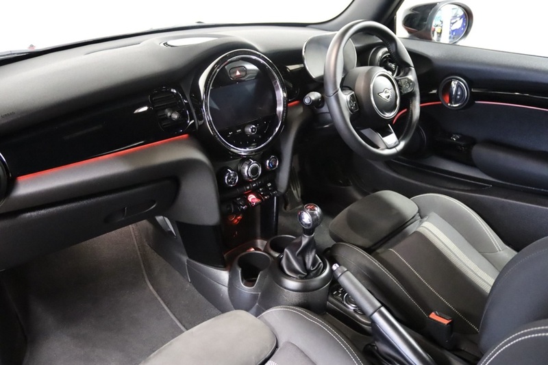 MINI Hatch Cooper Sport - U2510