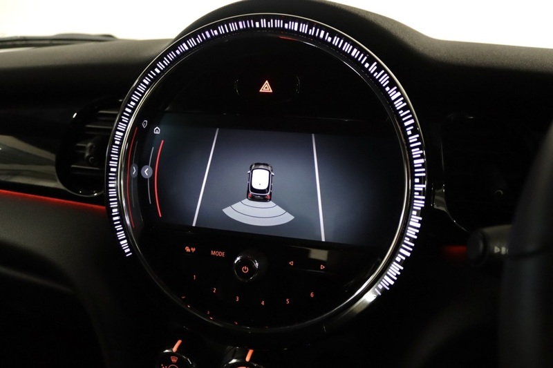 MINI Hatch Cooper Sport - U2510