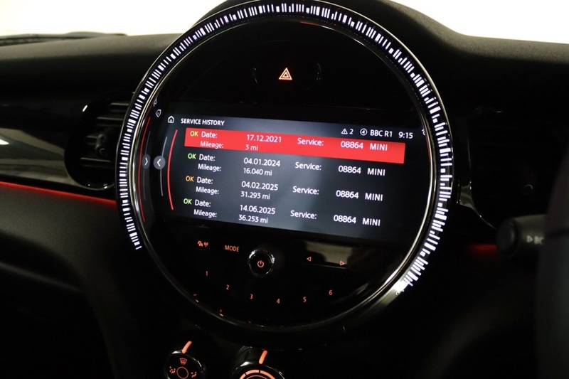 MINI Hatch Cooper Sport - U2510