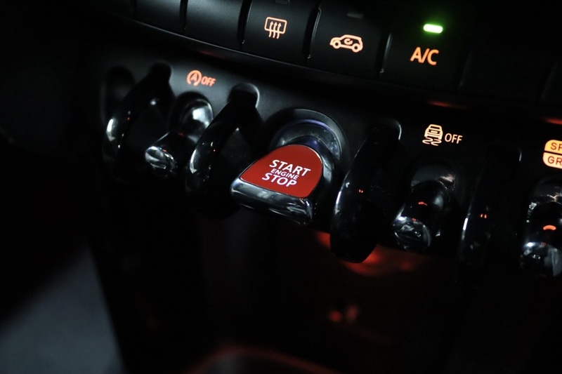 MINI Hatch Cooper Sport - U2510