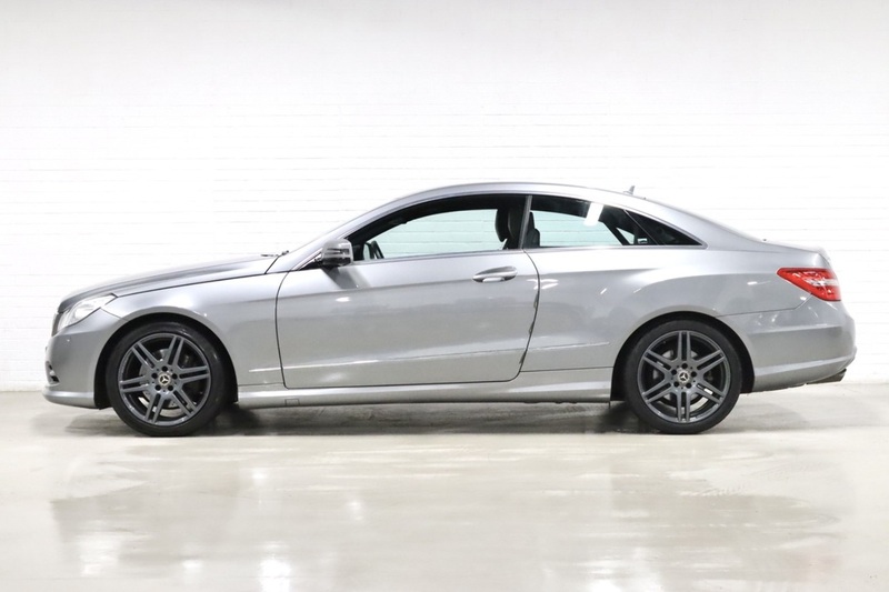 Mercedes-Benz E Class E200 BlueEfficiency Sport - U2511