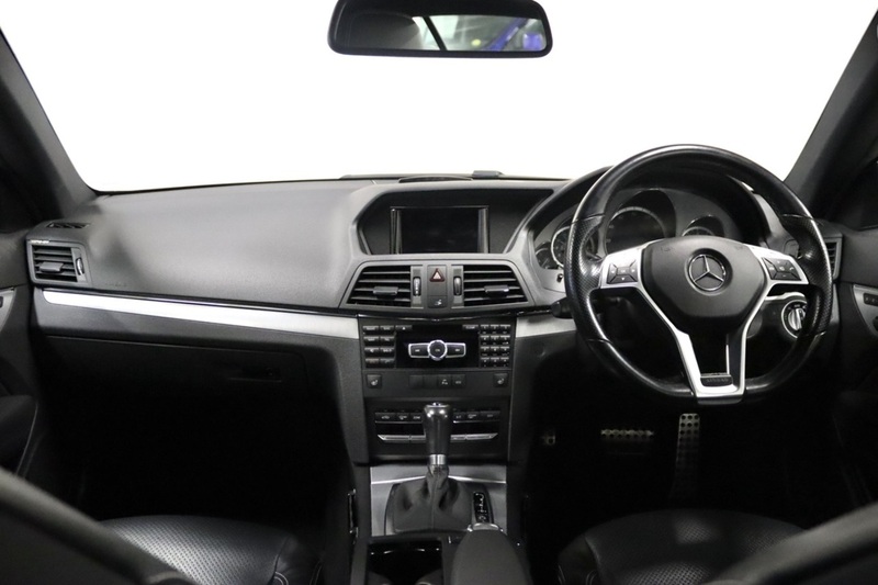 Mercedes-Benz E Class E200 BlueEfficiency Sport - U2511