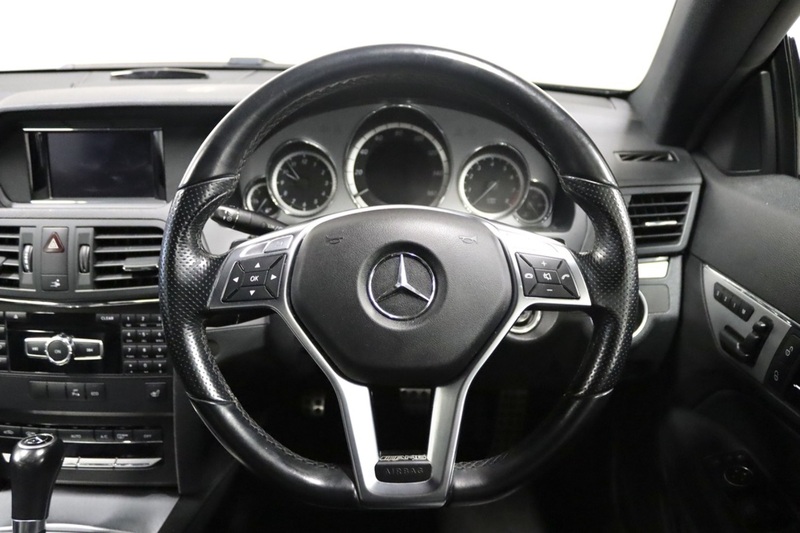 Mercedes-Benz E Class E200 BlueEfficiency Sport - U2511
