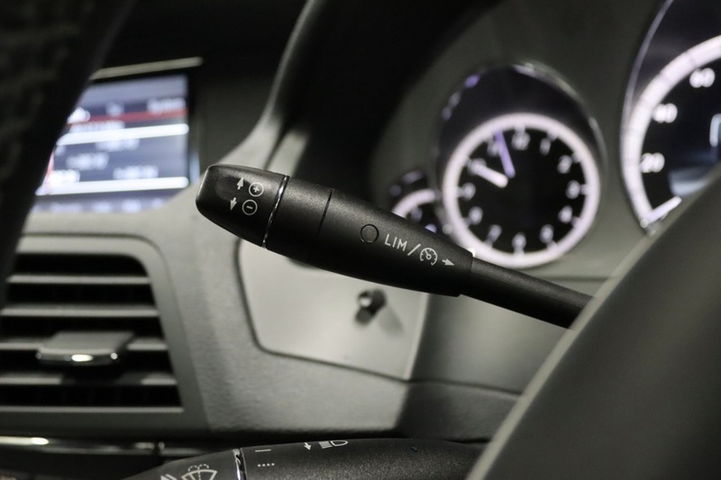 Mercedes-Benz E Class E200 BlueEfficiency Sport - U2511